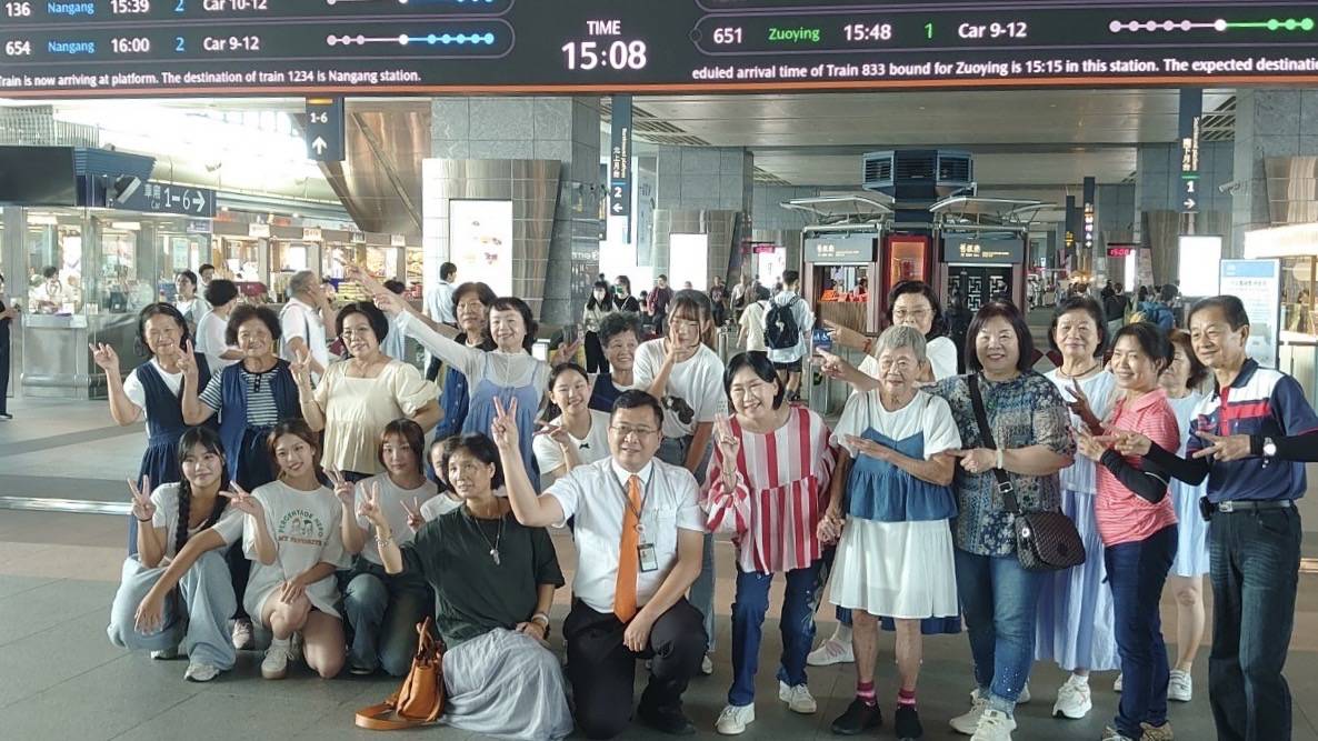 一心只為粉…加強接駁車班次又提供行李寄放處 金在中超貼心名不虛傳(圖:Hakuna Matata / OCT.entertainment 提供)